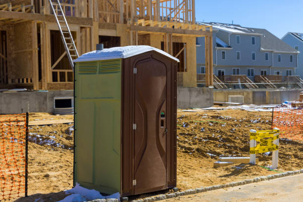 Portable Toilet Options We Offer in Prairie Village, KS